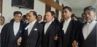 বিএনপির ৭ আইনজীবীকে অব্যাহতি, আবেদনকারীকে লাখ টাকা জরিমানা