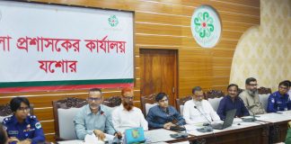 যশোরে পুলিশের নিস্ক্রিয়তা নিয়ে আইনশৃঙ্খলা সভায় আলোচনা