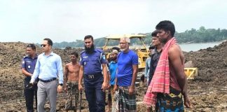 ঝাপা বাঁওড়ের পাশে ঘের খননের দায়ে ২ জনকে লাখ টাকা জরিমানা