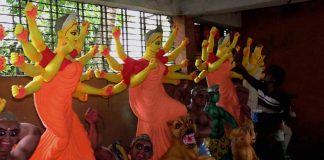 যশোরের ৭০৮টি মণ্ডপে সাড়ম্বরে শারদীয় দুর্গাপূজার প্রস্তুতি