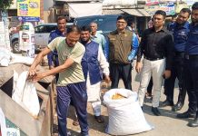 যশোরে ক্ষতিকর খাদ্য বিক্রির অপরাধে দুটি দোকানে ২৫ হাজার টাকা অর্থদণ্ড