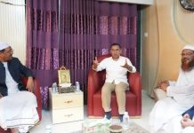 চরমোনাই পীরের বাসায় তারেক রহমান