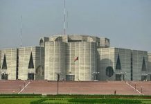 সোমবার সকালে সংসদ সদস্য ও বিকেলে নতুন মন্ত্রিসভার শপথ গ্রহণ