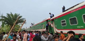 সান্তাহারে নীলসাগর এক্সপ্রেসের ৯ বগি লাইনচ্যুত; উত্তরবঙ্গের সঙ্গে রেল যোগাযোগ বিচ্ছিন্ন