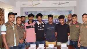 Four members of online fraud gang arrested in Narail