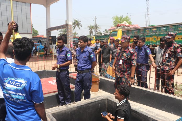 দক্ষিণ-পশ্চিমাঞ্চলে তেল পাচার ঠেকাতে বিজিবির অভিযান জোরদার