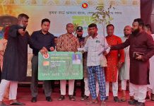 কৃষক কার্ড বিতরণে রাজনৈতিক বিবেচনার কোন সুযোগ নেই : ঝিনাইদহে আইনমন্ত্রী কৃষক কার্ড বিতরণ ঝিনাইদহে