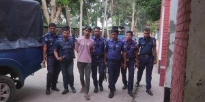 নড়াইলে স্ত্রীকে কুপিয়ে হত্যার ঘটনায় অভিযুক্ত স্বামী গ্রেফতার