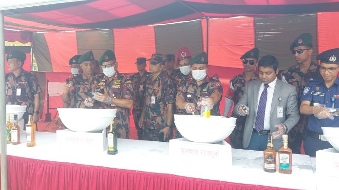 চুয়াডাঙ্গায় বিজিবির উদ্যোগে ৩ কোটি টাকার বেশি মাদকদ্রব্য জনসম্মুখে ধ্বংস করা হচ্ছে