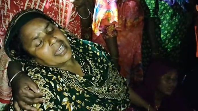 চুয়াডাঙ্গায় পাওনা টাকার শালিসে নিহত ব্যবসায়ীর স্বজনের আহাজারি