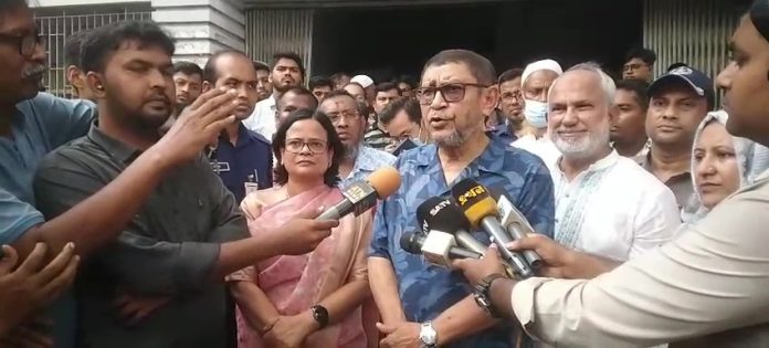 খুলনা মেডিকেল কলেজ হাসপাতাল পরিদর্শন স্বাস্থ্যমন্ত্রীর