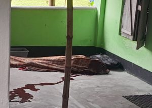 খুলনায় মসজিদের বারান্দায় দিনমজুরের মরদেহ