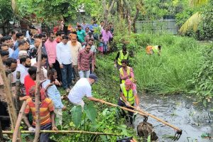 মোংলা পৌর শহরের প্রাণখ্যাত ঠাকুরানী খাল পরিষ্কার-পরিচ্ছন্নতা