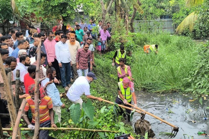 মোংলা পৌর শহরের প্রাণখ্যাত ঠাকুরানী খাল পরিষ্কার-পরিচ্ছন্নতা