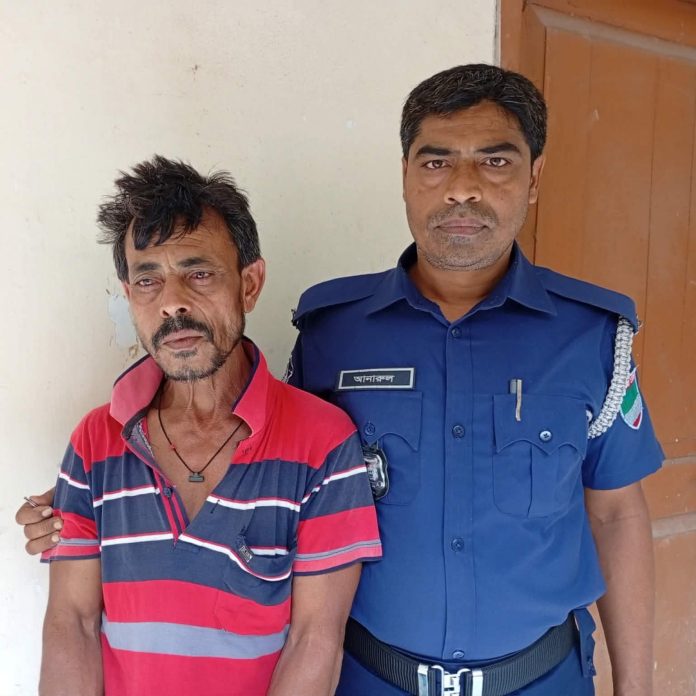 তালায় ইয়াবাসহ আটক