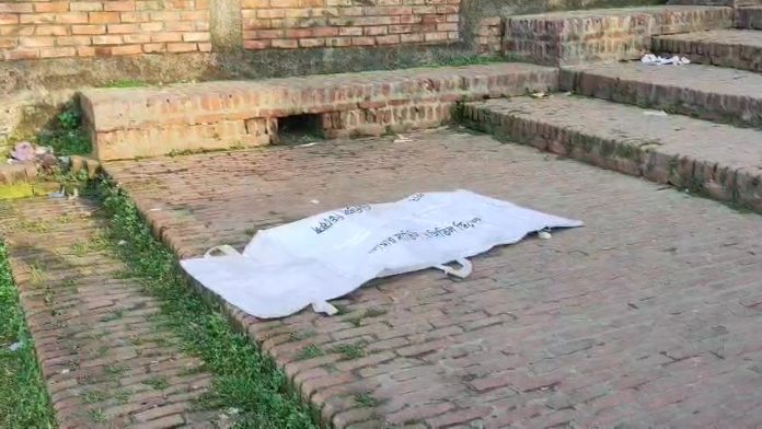 বাগেরহাটে মাজারের দিঘিতে কুমিরের টানে নিখোঁজ শিশুর মরদেহ উদ্ধার