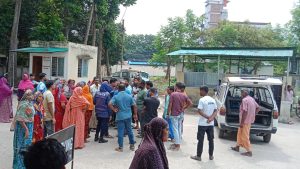 যশোর জেনারেল হাসপাতাল : শিশুর মরদেহ নিজস্ব বাহনে নিতে বাধা
