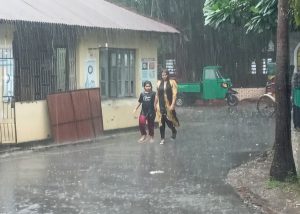 তপ্ত যশোরে শান্তির বৃষ্টি