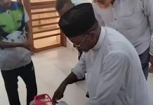 সরকারি সাইকেল নাতনিকে উপহার, সমালোচনার মুখে ফেরত দিলেন জামায়াত নেতা