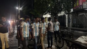 যশোরের ঈদগাহ মাঠে মানববন্ধন