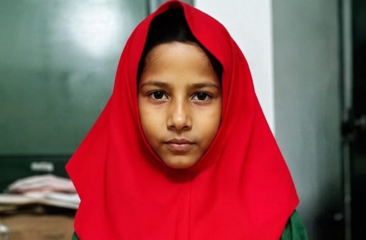 সাতক্ষীরায় কানের সোনার দুল লোভে স্কুলছাত্রীকে হত্যা