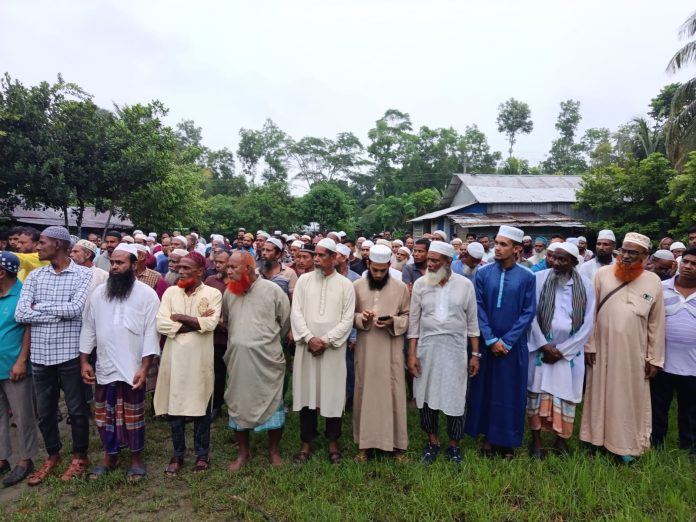 বাগেরহাটে একই পরিবারের ৩ জনের দাফন সম্পন্ন,
