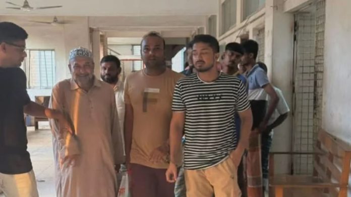 থানা হাজত থেকে আ.লীগ নেতাদের ভিডিও বার্তা