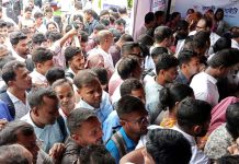 যশোর চাকরি মেলায় উপচে পড়া ভিড়, ১,৫০০ পদের বিপরীতে কয়েক হাজার প্রত্যাশী
