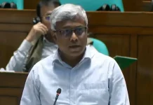 ১৫ দিনের মধ্যে বিদ্যুৎ পরিস্থিতির উন্নতির আশা: জাতীয় সংসদে জানালেন প্রতিমন্ত্রী অনিন্দ্য ইসলাম অমিত