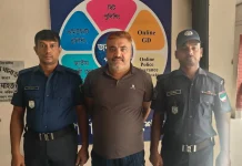চলমান বিশেষ অভিযানে বাগআঁচড়ায় নিষিদ্ধ আওয়ামী লীগের ওয়ার্ড সভাপতি গ্রেপ্তার