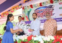যশোর পুলিশ লাইন মাধ্যমিক বিদ্যালয়ের কৃতী শিক্ষার্থী সংবর্ধনা