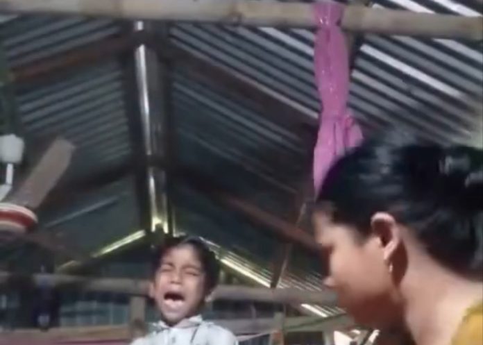 ফরিদপুরে সন্তানকে ফাঁস দেওয়ার চেষ্টা, ভিডিও পাঠানোর অভিযোগে মা আটক
