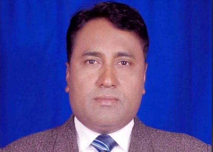 স্টার জুট মিলস সরকারি উচ্চ বিদ্যালয়ের ভারপ্রাপ্ত প্রধান শিক্ষক গাজী লুৎফরকে অব্যাহতি