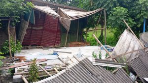 তেরখাদায় শতাধিক বাড়িঘর ভাঙচুর-লুটপাটের অভিযোগ, চার মাস ধরে বাড়িছাড়া বহু পরিবার