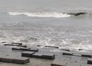 বঙ্গোপসাগরে নিম্নচাপ, ঘূর্ণিঝড়ের শঙ্কা; বন্দরে