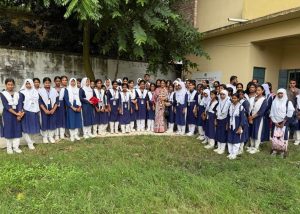 যশোর বালিকা বিদ্যালয়ের প্রতিষ্ঠাতা প্রধান শিক্ষিকা শ্রাবণী সুরের অবসর, ১৬ বছরের কর্মযাত্রার ইতি